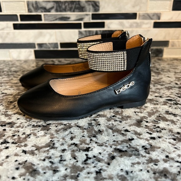 Toddler size 7 BEBE flats with rhinestone ankle strap - Picture 2 of 5